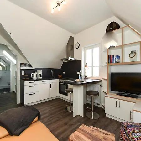 Apartment Apartment, *